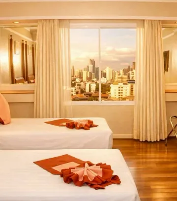 ห้องแกรนด์สตูดิโอ (2 ห้องนอน 1 ห้องนั่งเล่น)