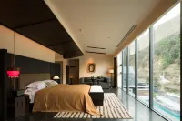Hailuogou Milu Soooan Snowview Luxury Hot Spring Homestay