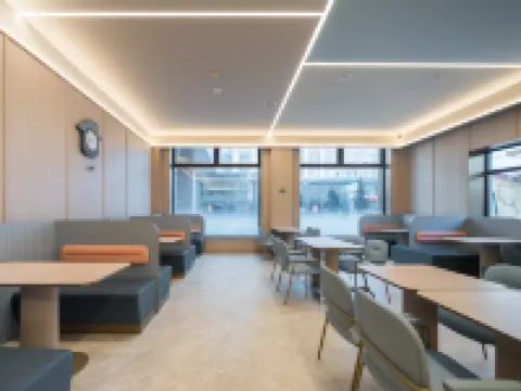 Hanting Hotel (Mohe Jixing Square Branch) Hotels in Mohe