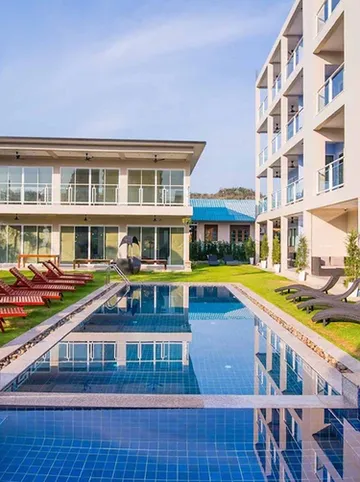 รูปภาพของเซิร์ฟ แอนด์ แซนด์ รีสอร์ต