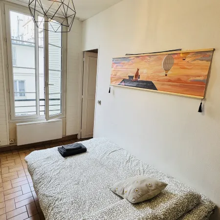 2-bed apart close to Louvre