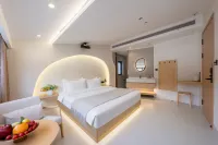 Wuyuan Yunxi Valley · 360° Terrace View Resort (Huangling Scenic Area)