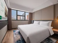 Shenzhen Luohu Dongmen Mixc Madison Hotel Hotels near The Mixc