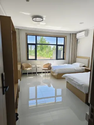 Yanbai Hotel