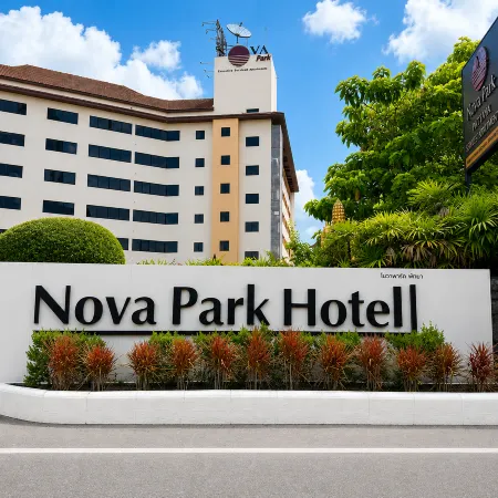 Nova Park Hotel Pattaya Отели рядом с достопримечательностью «Старый город»