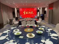 如家UP華驛精選酒店（鹽城東台高鐵站八佰伴店）