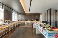 淄博博晨萬泰華美達酒店 - 停車場