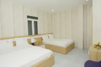 LYS HOTEL - parking