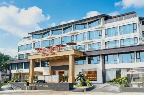 Vienna Hotel (Putian Meizhou Island Mazu Temple Branch)