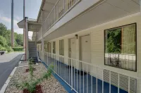 Motel 6 Cartersville, GA