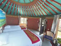 Ranch Tourist Reception Center - 2 ดาว