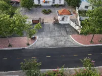 Q SONG CHI CON DAO HOTEL Hotels near Dat Doc Beach