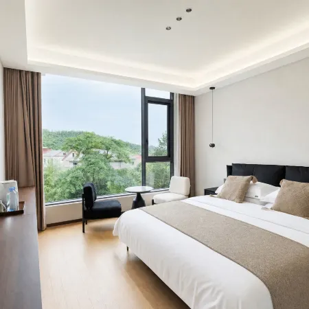 Anji Youxing Courtyard Zhuxi Swim Café Mountain Boutique Stay