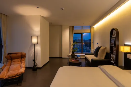 Liupanshui Anshe The Adonis Apartment - New