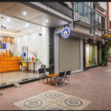 Lakeside House Hanoi Отели рядом с достопримечательностью «Британский Совет»