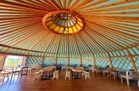 DoulegenLuxury nomad camp - breakfast