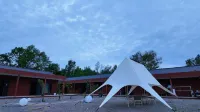 Changbaishan Xishe  （Wabi-Sabi Mid-Century Design Family Courtyard） - Romantisk