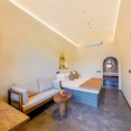 Parrot Courtyard