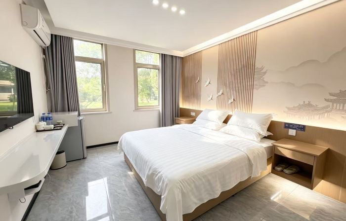 Shengjing Huating Resort Hotel (Qinhuangdao Changli Gold Coast)