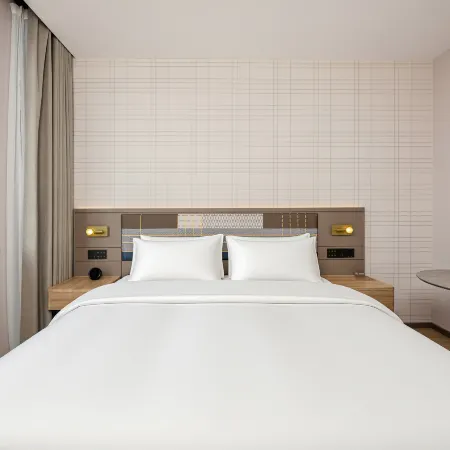 Homeinn Plus Hotel (Tongling University Town)