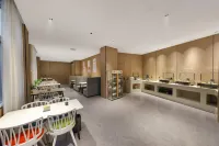 Sunny Bell Chain Hotel (Xichuan Fanli Park Bus Station) - parking