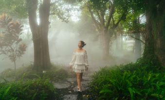 The Chamuang Forest Resort