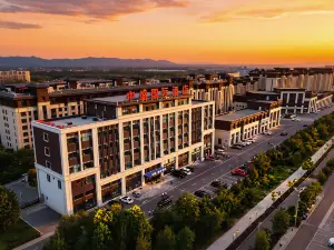 Shuanghe Zhongsheng International Hotel (People's Park Branch)