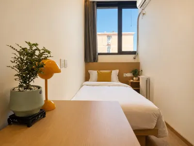 Shiguangyi Hostel (Beijing Sanlitun Taikoo Li Tuanjiehu Subway Station) Hotel a Yansha Commercial Area