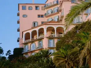 Popular Luxury Hotels in Funchal