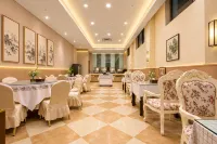 Taihe Kaida Business Hotel (Taihe People's Hospital) - parking