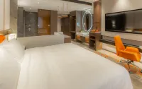 Lanling pearl Holiday Hotel - balcony