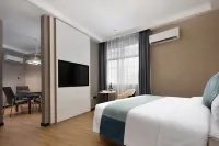 Unitour Hotel (Xiangxiang Dongfeng Square)