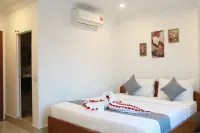 ไวท์ คอร์เนอร์ โรงแรม