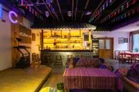 Floral Hotel · Manchengyaju Hotel (Qufu Sankong Scenic Area) - Balkon