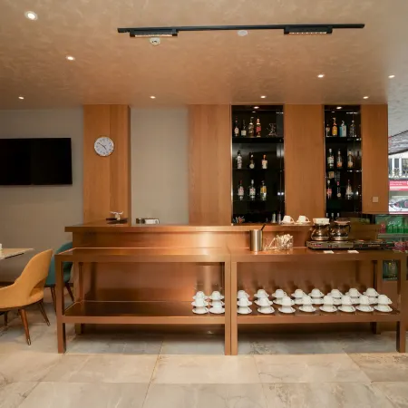 Aurea Delight Hotel