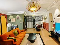 Yifeng Apartment (Rongsheng Zhongyang Guangchang)