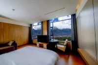 Beverly Hotel Aba County Hotels in Ngawa County