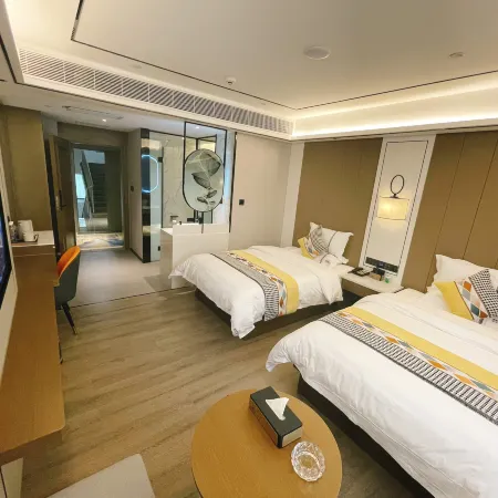 Chaoman Smart Hotel (Lincang People's Hospital City No. 1 Middle School)