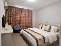 Ziyang Yahao Hotel