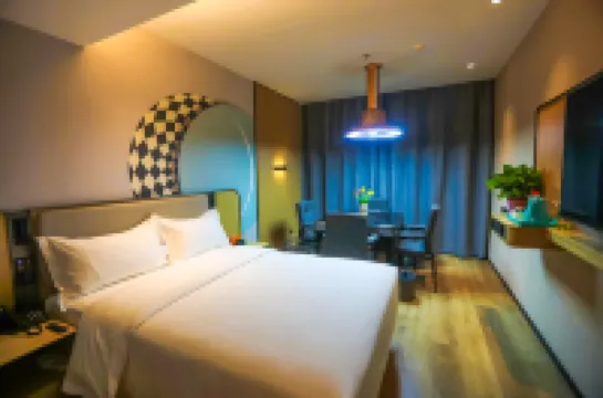 悅享智慧飯店（赤壁高鐵站店）