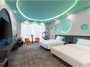 Zhaosu Gongyue Homestay