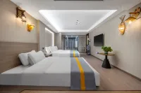 Xiangshan Ocean Wave Cloud Homestay Отели рядом с достопримечательностью «Пляж в королевском городе»