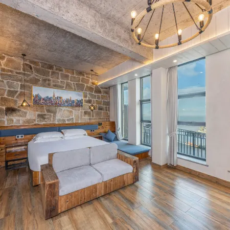 Yinxiangjia Peninsula Hostel