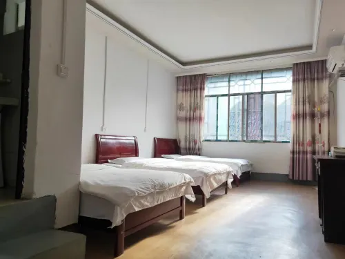 Congjiang Xinyuan Hotel