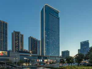 Chengyu International Apartment (Shenzhen Guangming Blue Whale World Phoenix Metro Station Branch)