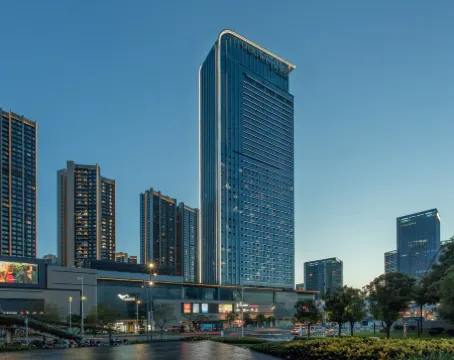 Chengyu International Apartment (Shenzhen Guangming Blue Whale World Phoenix Metro Station Branch) Отели рядом с достопримечательностью «Guangming Mass Sports Center»