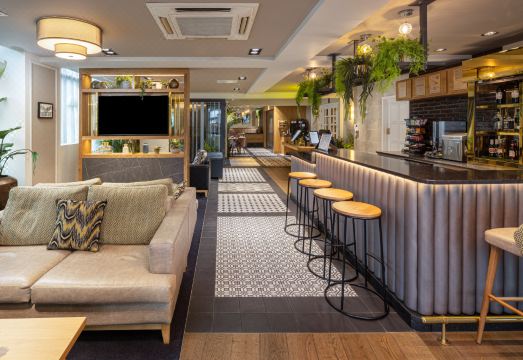 포인트 에이 호텔 외관