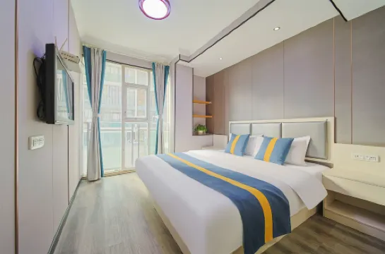 Century Star Hotel