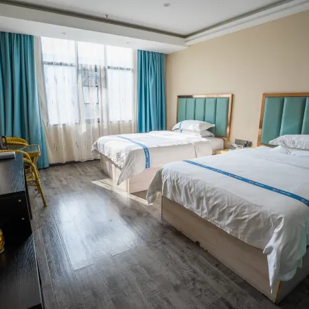 Longshan Peak Forest Hotel