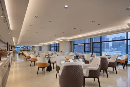 Wuhan Furama Shanshui Hotel (Wangjiawan Guobo Center) Отели рядом с достопримечательностью «Yangsigang Yangtze River Bridge»